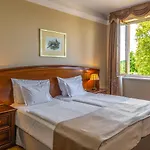 La Contessa Castle Hotel