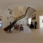 La Contessa Castle Hotel