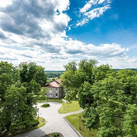 ホテル La Contessa Castle