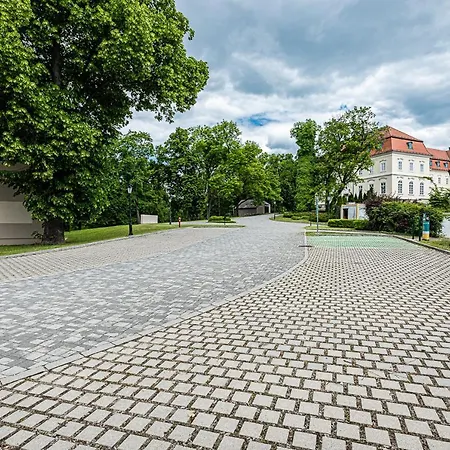 La Contessa Castle Szilvasvarad