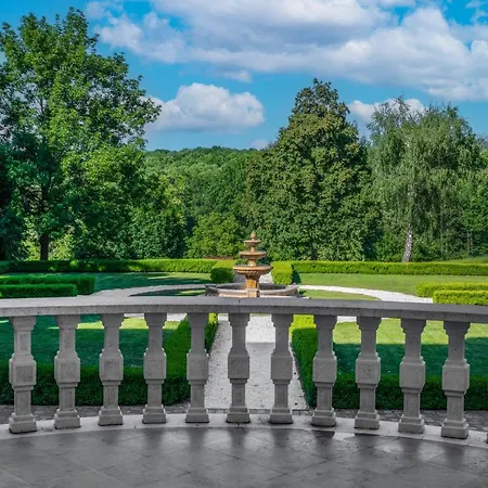 La Contessa Castle Hotel