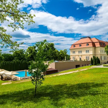 La Contessa Castle Hotel 4*