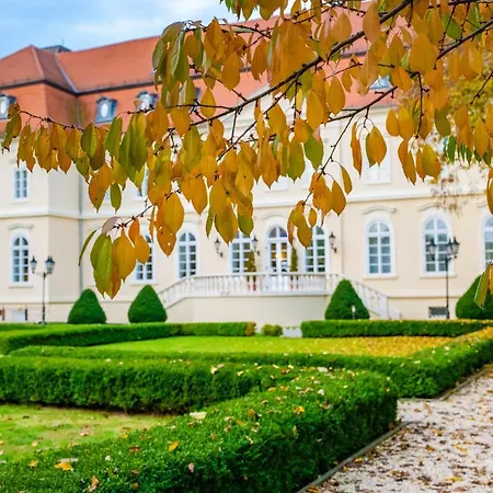 La Contessa Castle Szilvasvarad