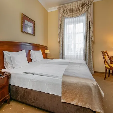 ホテル La Contessa Castle 4*