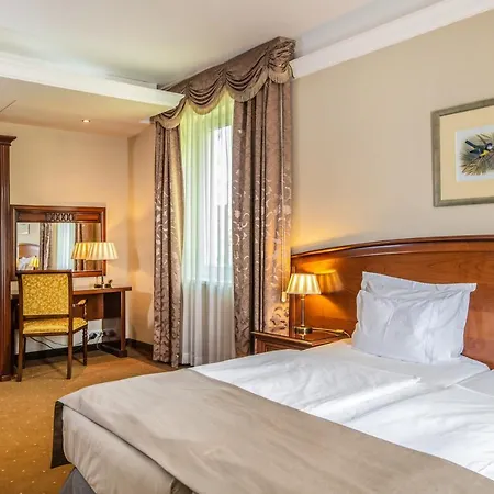 La Contessa Castle Hotel