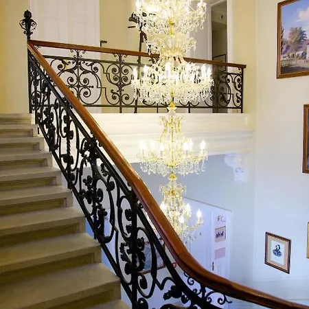 La Contessa Castle