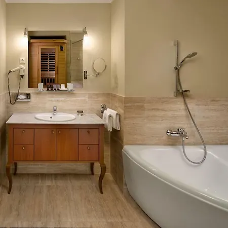 La Contessa Castle 4* Szilvásvárad