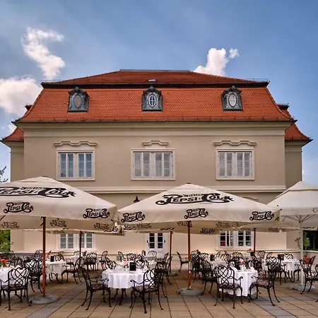 ホテル La Contessa Castle 4*